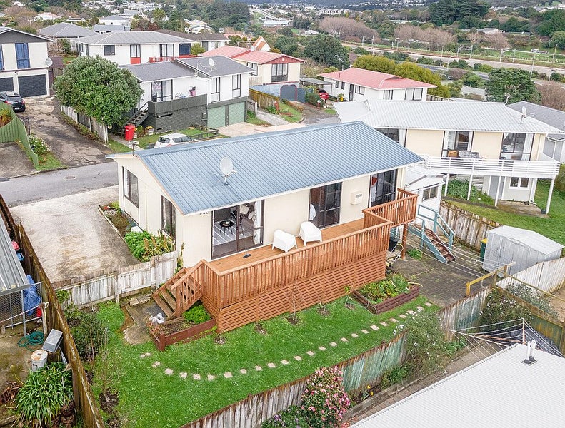20B Awatea Street, Ranui, Porirua - Carousel 1