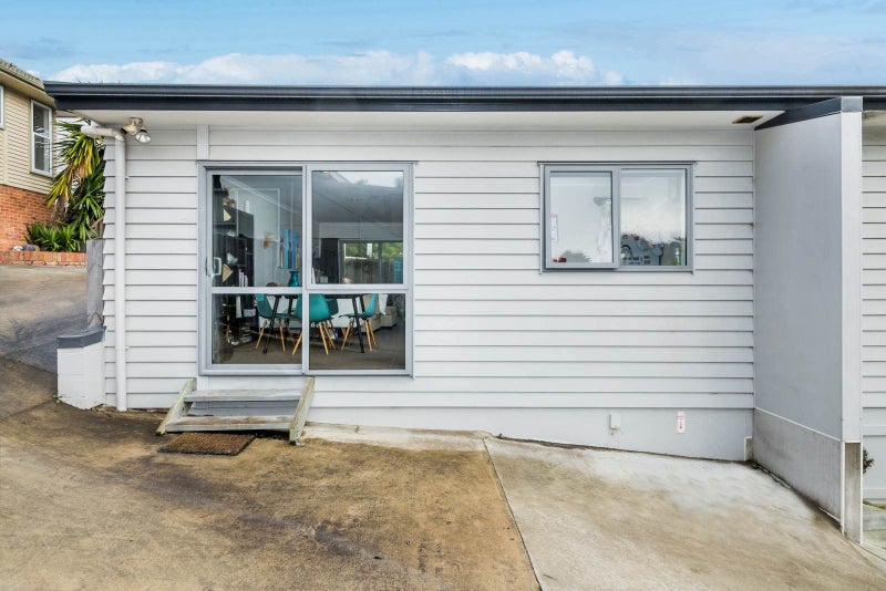 32B Braemar Road, Castor Bay, Auckland - Carousel 1
