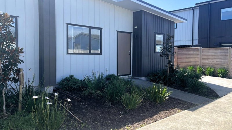 23 Ventura Street, Mangere, Auckland - Carousel 2