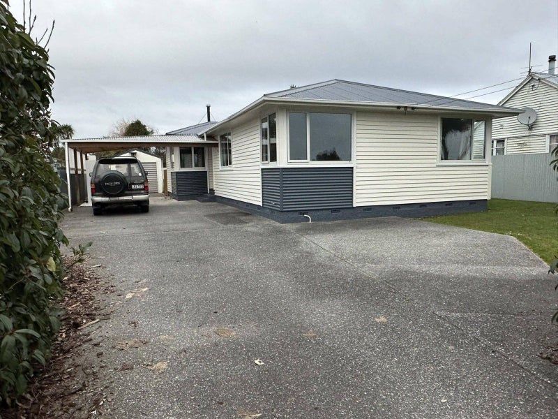 120 Hoffman Street, Hokitika - Carousel 1