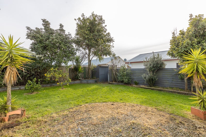 25 Tiller Close, Kelvin Grove, Palmerston North - Carousel 18