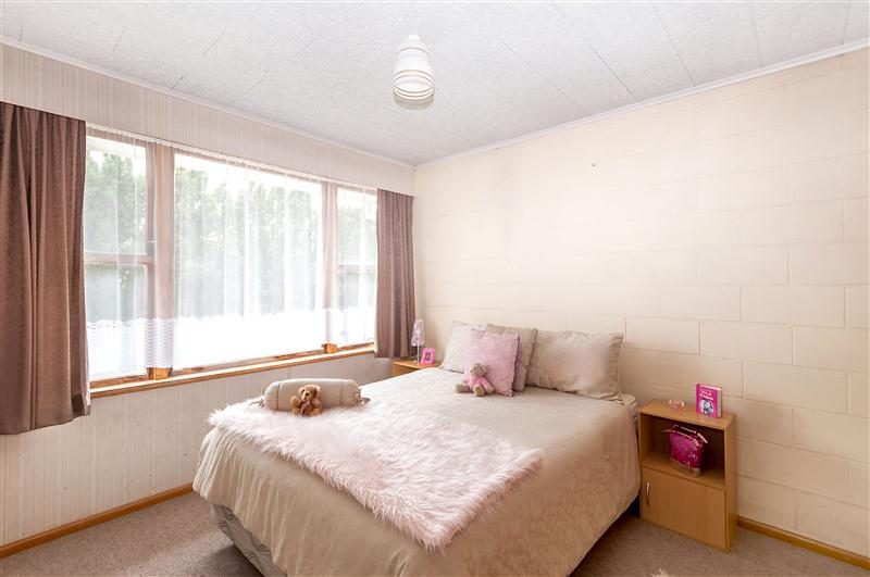 1/1 Ward Street, Springlands, Blenheim - Carousel 2