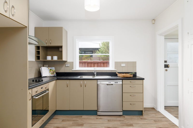 74 Rowan Avenue, Aranui, Christchurch - Carousel 2