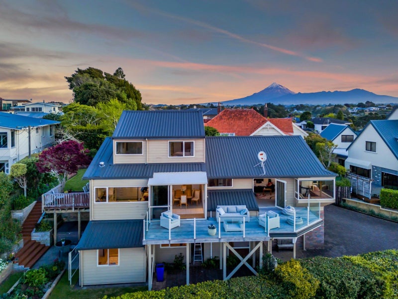 12D Rimu Street, Strandon, New Plymouth - Carousel 33