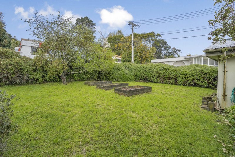 109 Stokes Valley Road, Stokes Valley, Lower Hutt - Carousel 23
