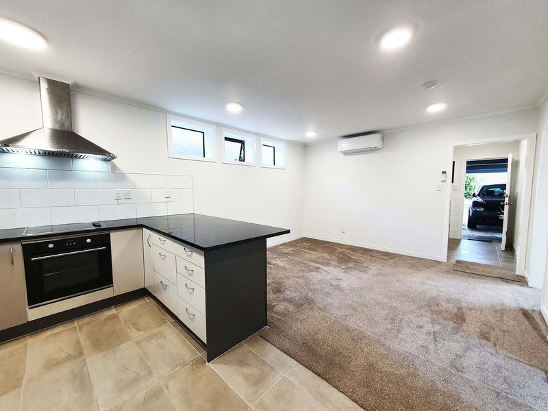 12 Queenstown Road, Hillsborough, Auckland - Carousel 2