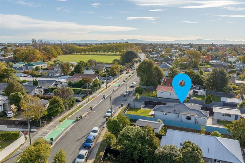 1/8 Domain Terrace, Spreydon, Christchurch - Carousel 17