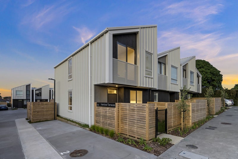 2/44 Ventnor Road, Remuera, Auckland - Carousel 2