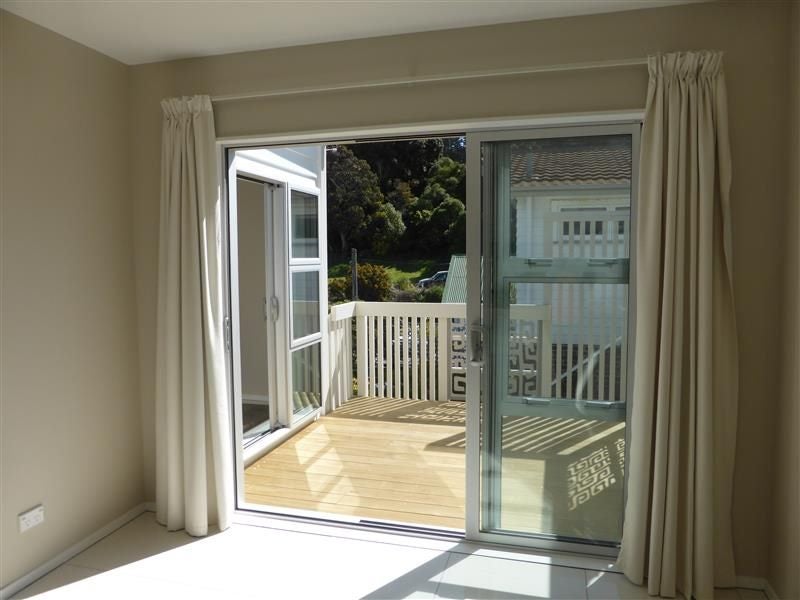 18 Tapiri Street, Hataitai, Wellington - Carousel 11