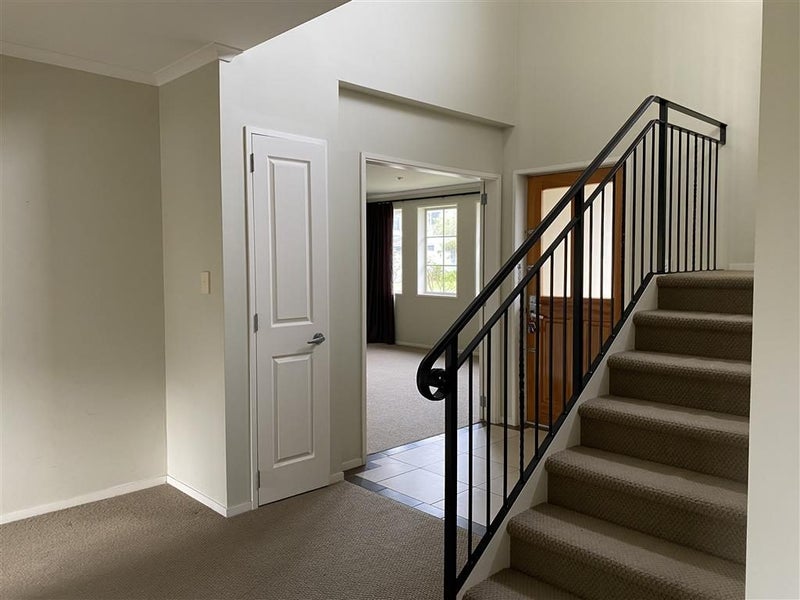 72 Baverstock Road, Flat Bush, Auckland - Carousel 12