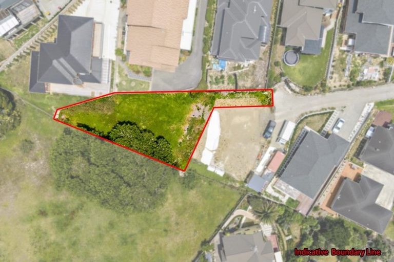 32 Lowburn Place, Clover Park, Auckland - Carousel 2