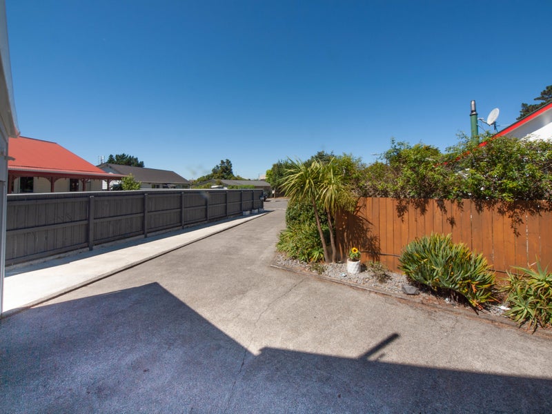 7A Salem Court, Churton Park, Wellington - Carousel 19