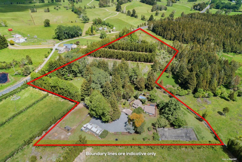 7062 State Highway 1, Pakaraka - Carousel 1