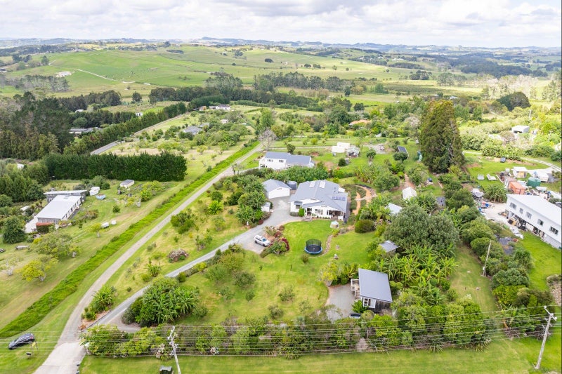 391 Tara Road, Kaiwaka - Carousel 41