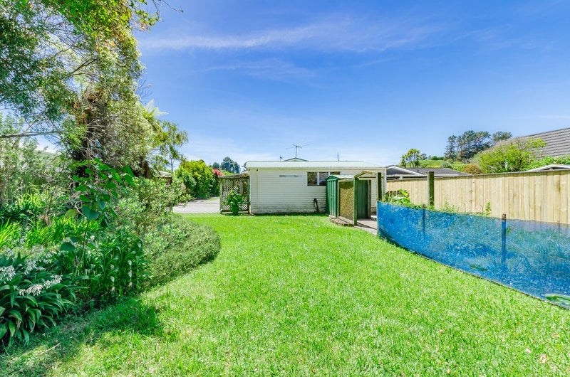 15 Park Avenue, Waikanae - Carousel 25