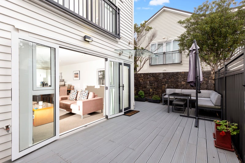 97H Mays Road, Onehunga, Auckland - Carousel 1