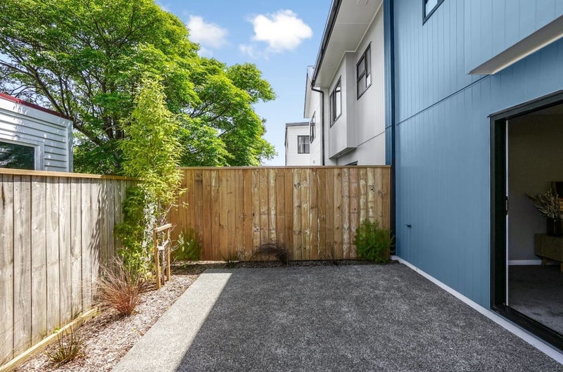 8/15 Brook Street, Waiwhetu, Lower Hutt - Carousel 15