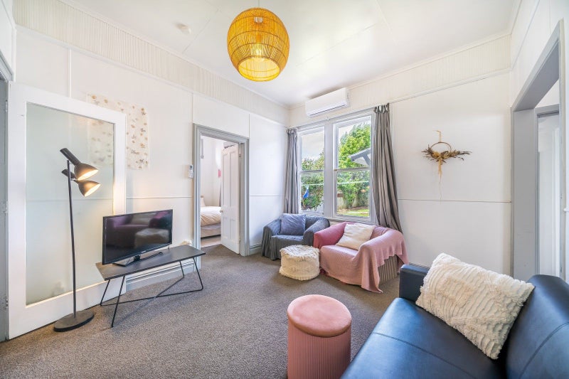 11 Tully Street, Kilbirnie, Wellington - Carousel 2