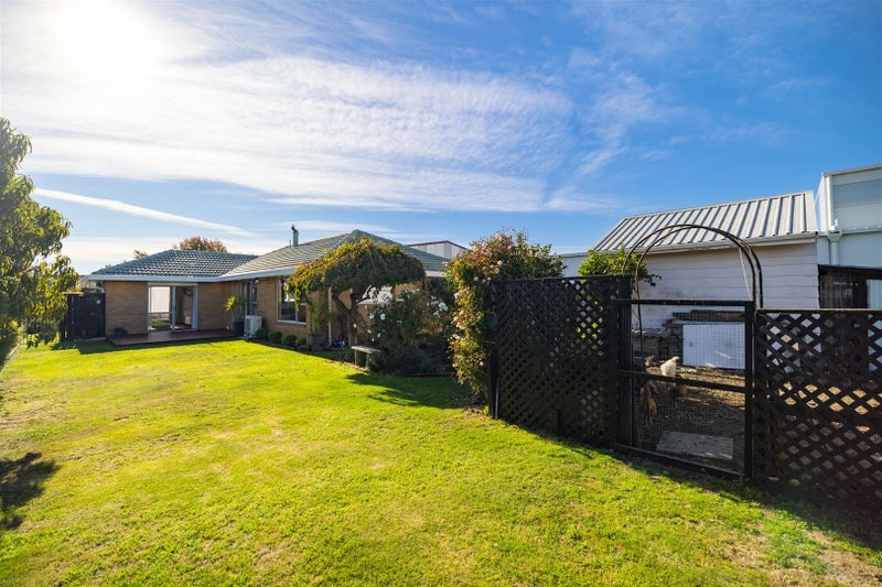 24 Takaro Avenue, Sockburn, Christchurch - Carousel 1