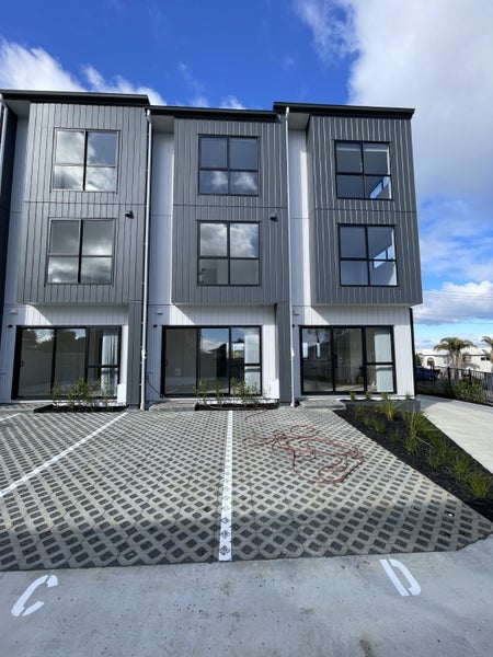 13D Glendhu Road, Bayview, Auckland - Carousel 20