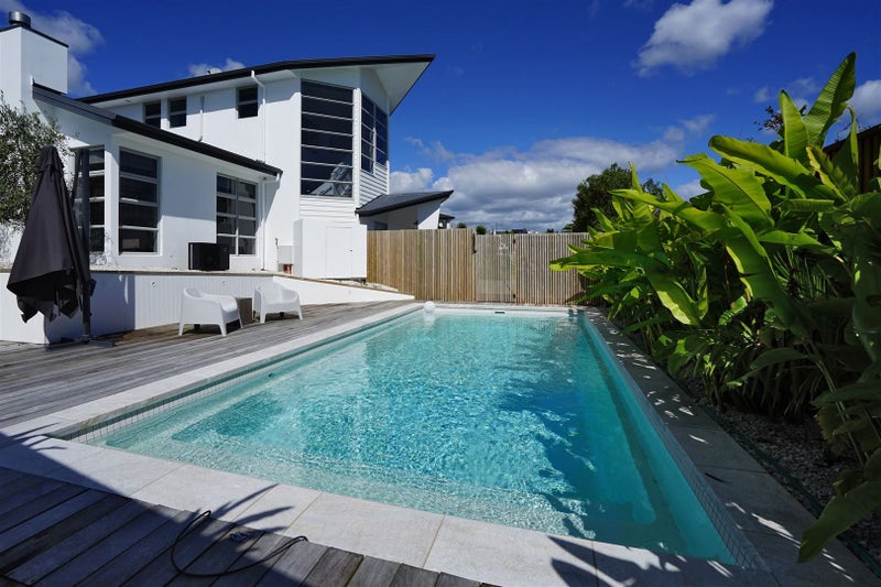 17 Raddington Way, Huntington, Hamilton - Carousel 1