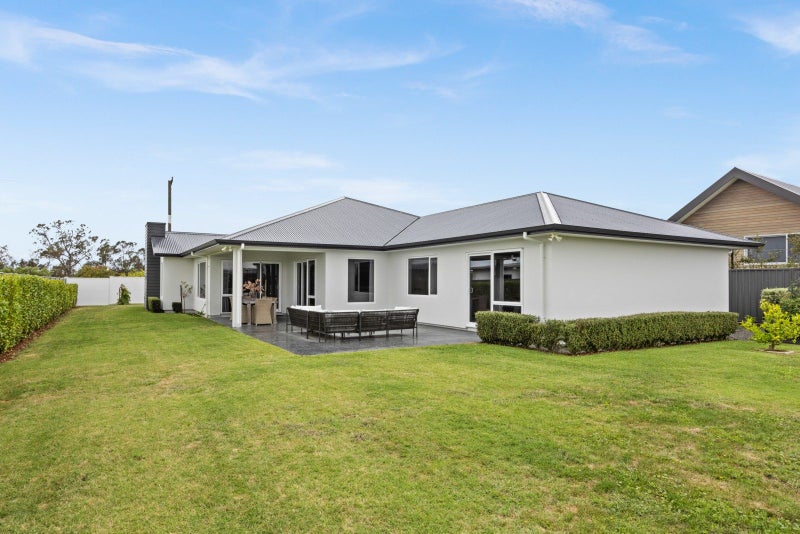 145 Arataki Road, Havelock North, Havelock North - Carousel 1
