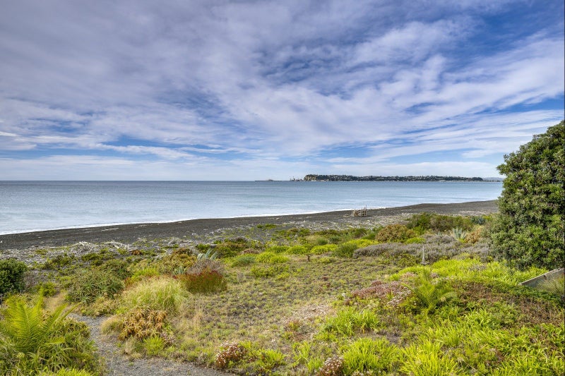 42 Ferguson Street North, Bay View, Napier - Carousel 26