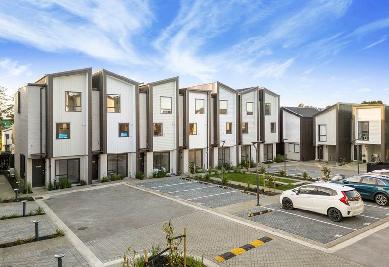 5/30B Westgate Drive, Westgate, Auckland - Carousel 2