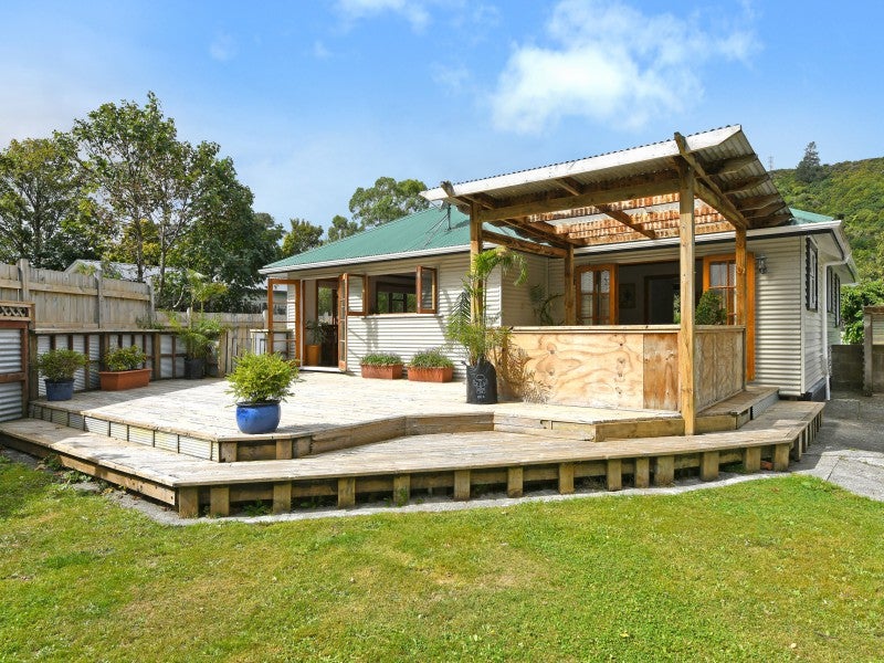 30 Black Beech Street, Birchville, Upper Hutt - Carousel 1