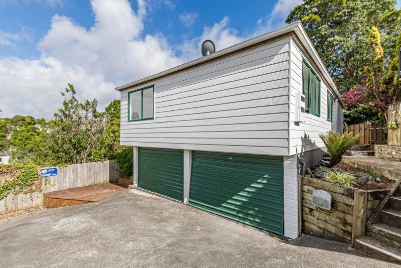 2/11 Cassia Place, Sunnynook, Auckland - Carousel 1