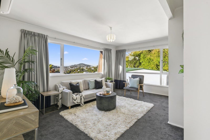 76B Collier Avenue, Karori, Wellington - Carousel 2