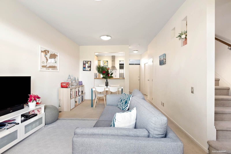 92/2 Armoy Drive, East Tamaki, Auckland - Carousel 2