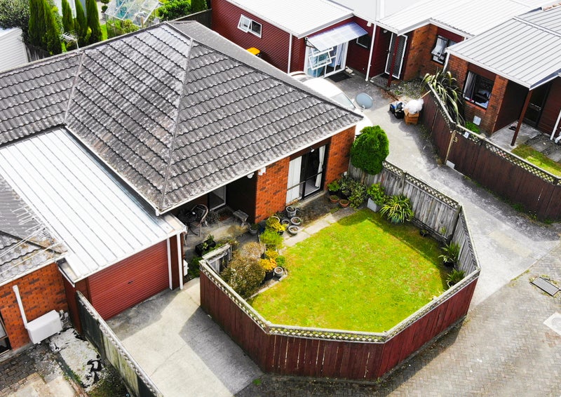 2/725 High ST, BOULCOTT, LOWER HUTT - Carousel 1