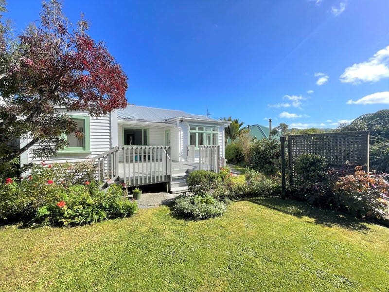 51 Cooper Street, Karori, Wellington - Carousel 1