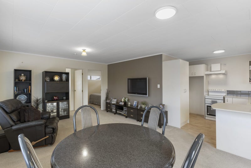 40A Christmas Road, Manurewa, Auckland - Carousel 1