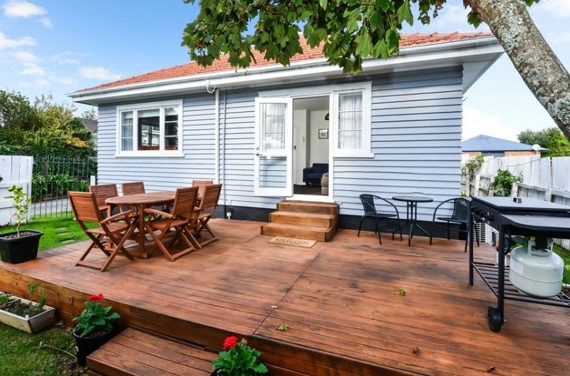 116 Clarkin Road, Fairfield, Hamilton - Carousel 2