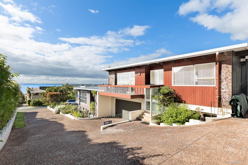 2/3 Marama Street, Castor Bay, Auckland - Carousel 1