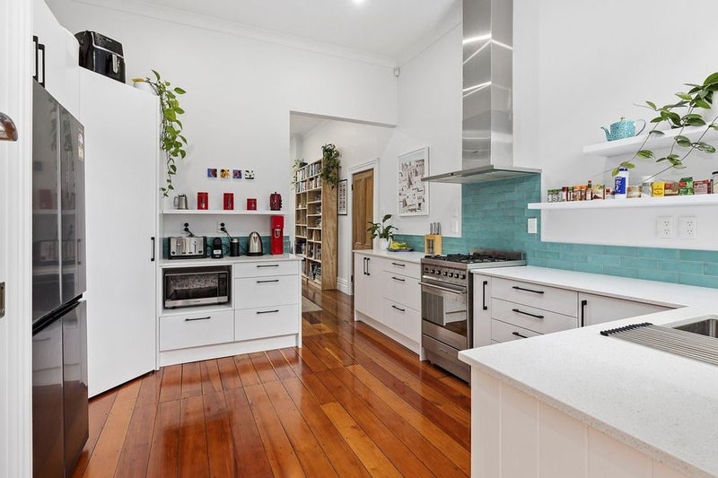 17 Myrtle Crescent, Mount Cook, Wellington - Carousel 1