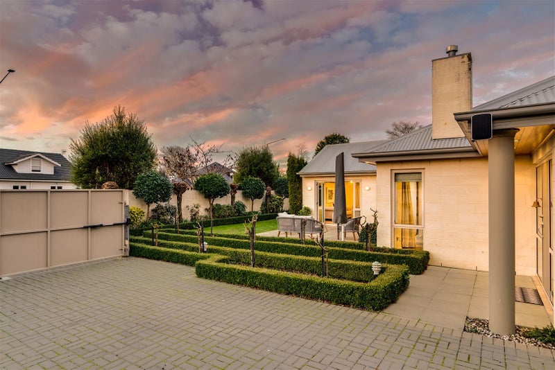 76 Glandovey Road, Fendalton, Christchurch - Carousel 2