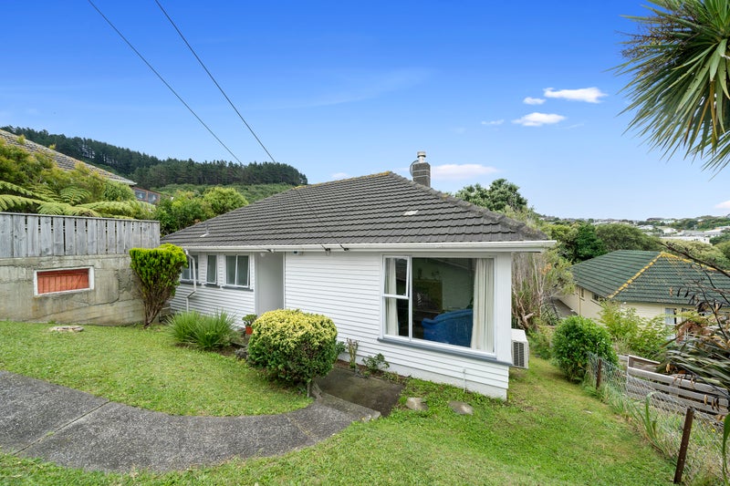 9 Hillary Street, Tawa, Wellington - Carousel 18