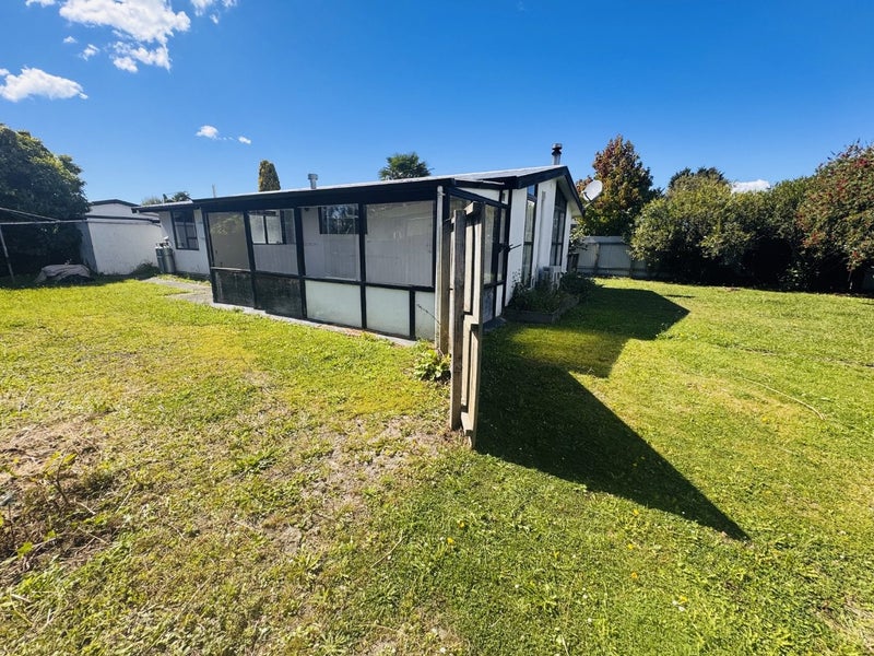 2/211 Garnett Street, Raureka, Hastings - Carousel 2