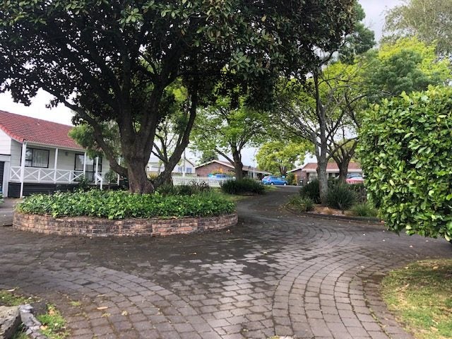 1/18 Waiari Road, Conifer Grove, Takanini - Carousel 13