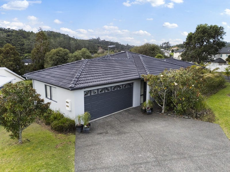 17 Pitoitoi Avenue, Greenhithe, Auckland - Carousel 24