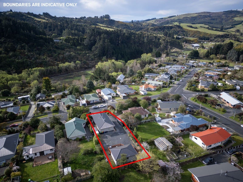 98 Martin Road, Fairfield, Dunedin - Carousel 1