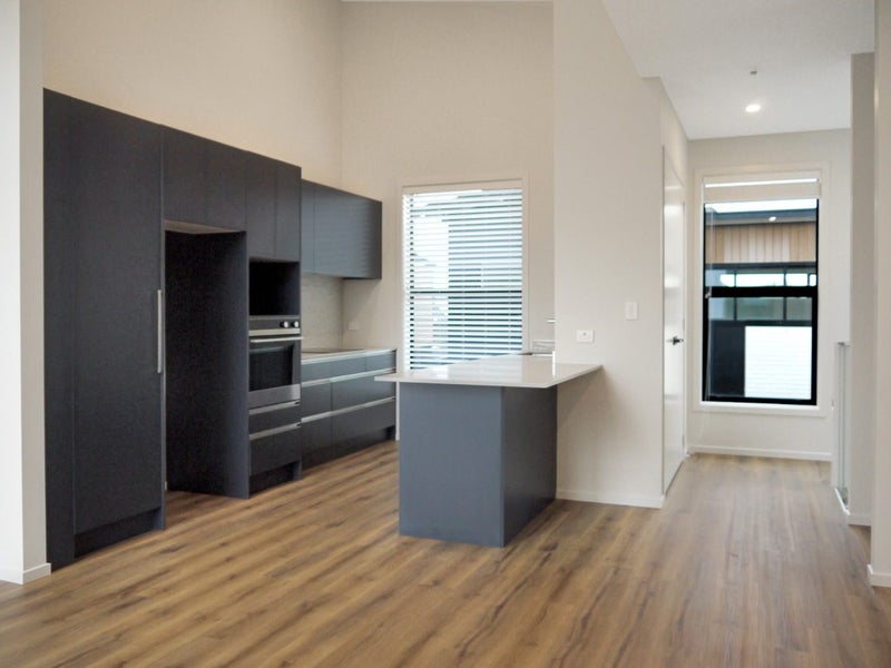 4/39 Nelson Street, Petone, Lower Hutt - Carousel 2