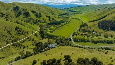 748 Taylor Pass Road, Taylor Pass, Blenheim - Carousel 1