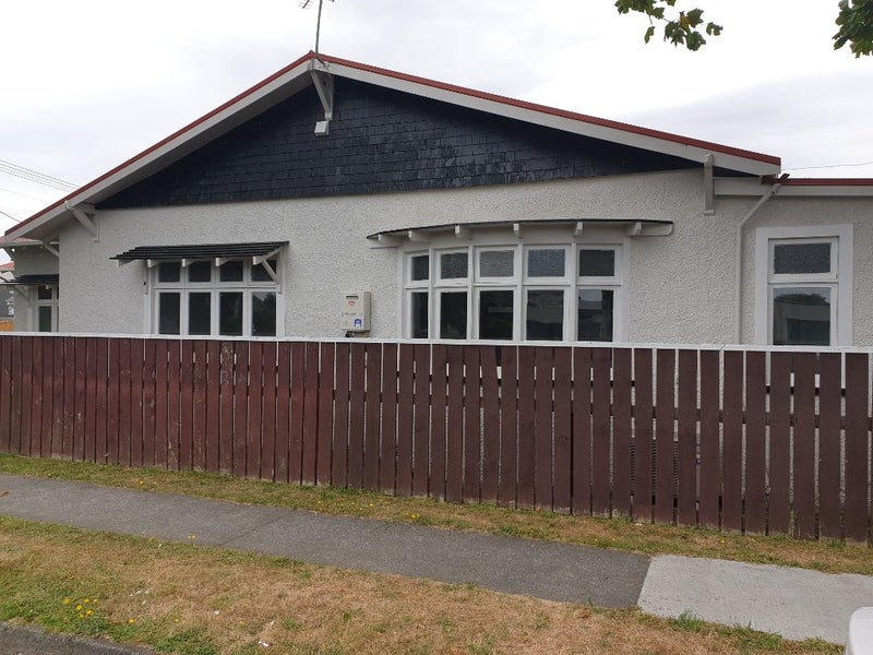 44 Jones Street, Whanganui East, Whanganui - Carousel 1