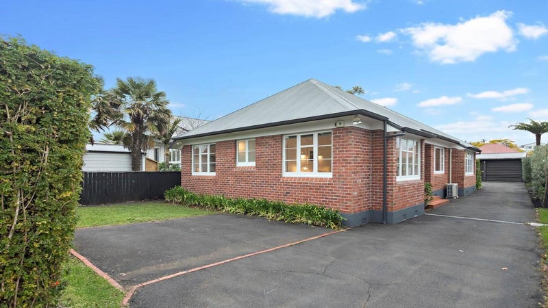 3 Huntingtree Avenue, Sandringham, Auckland - Carousel 1