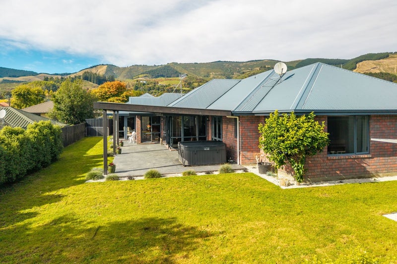 150 Hill Street, Richmond, Richmond - Carousel 2