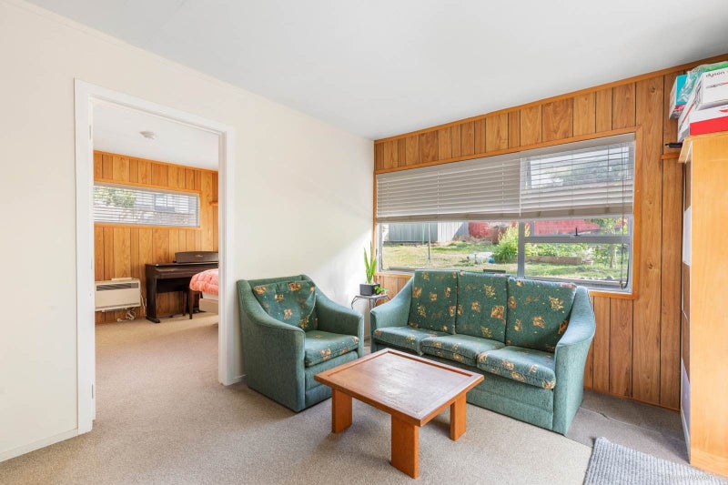 84 Langana Avenue, Browns Bay, Auckland - Carousel 2